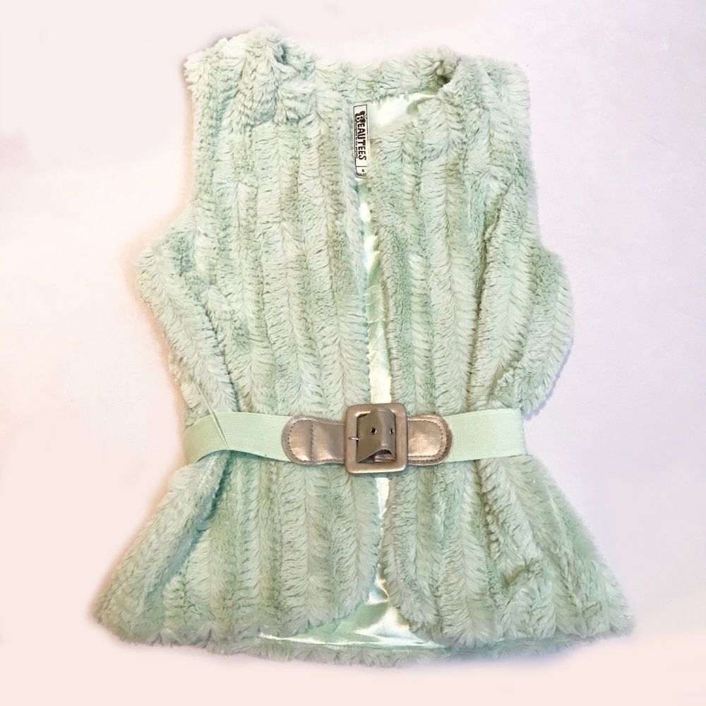 Faux fur mint girls vest with belt